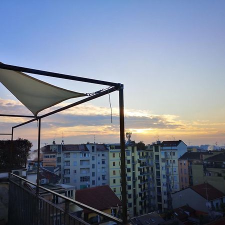 Milan Skyline Apartment In Citta Studi A 1 Minuto Dal Metro Con Terrazzo Wi-Fi E Netflix Kültér fotó