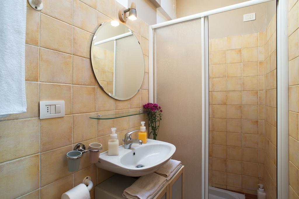 Milan Skyline Apartment In Citta Studi A 1 Minuto Dal Metro Con Terrazzo Wi-Fi E Netflix Szoba fotó