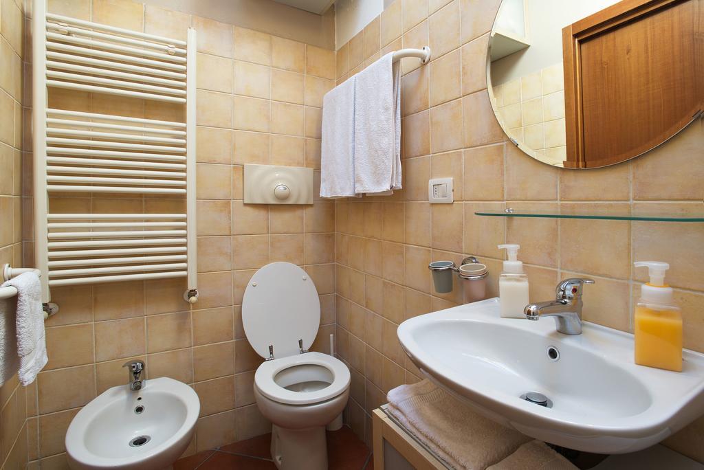 Milan Skyline Apartment In Citta Studi A 1 Minuto Dal Metro Con Terrazzo Wi-Fi E Netflix Szoba fotó