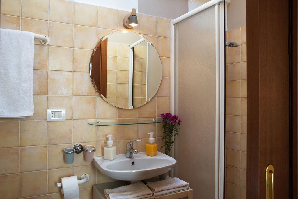 Milan Skyline Apartment In Citta Studi A 1 Minuto Dal Metro Con Terrazzo Wi-Fi E Netflix Szoba fotó
